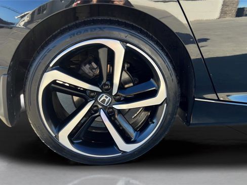 Used 2018 Honda Accord Sport image 14
