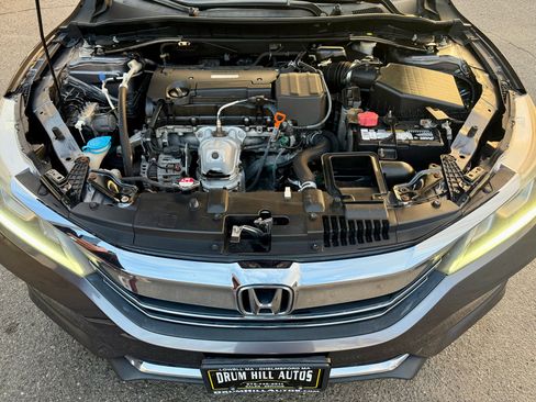 Used 2017 Honda Accord EX-L image 35