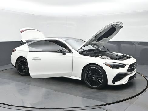 Used 2024 Mercedes-Benz CLE 450 4MATIC Coupe image 41