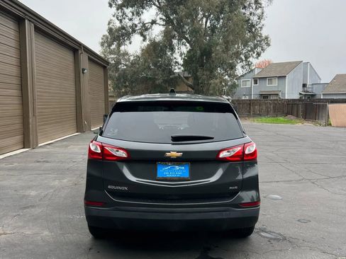 Used 2019 Chevrolet Equinox LS w/ LS Convenience Package image 5