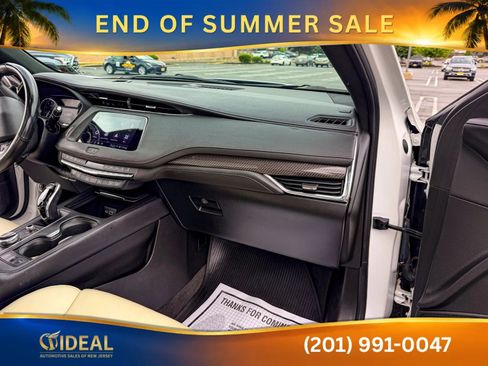 Used 2023 Cadillac XT4 Sport AWD/4WD image 23