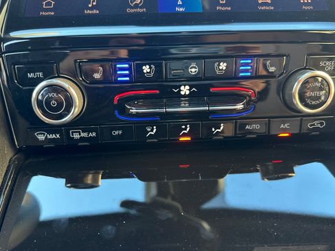 Used 2023 Jeep Grand Cherokee L Summit w/ Advanced Protech Group IV image 25