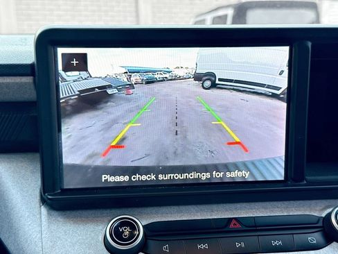 Used 2023 Ford Maverick XLT image 14