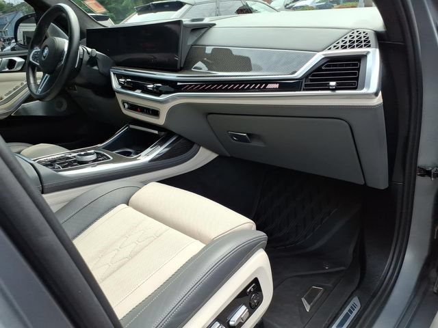 Used 2024 BMW X7 M60i w/ Executive Package AWD/4WD image 9