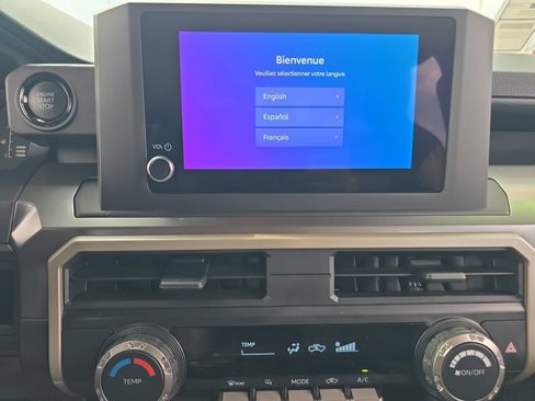 Certified 2025 Toyota Tacoma SR5 AWD/4WD image 16