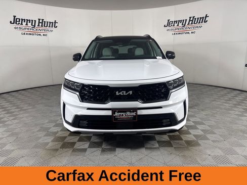 Used 2023 Kia Sorento SX AWD/4WD image 3