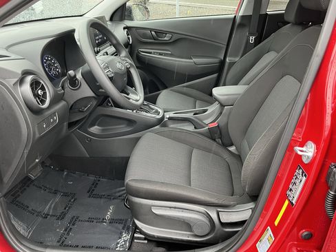 Certified 2022 Hyundai Kona SEL image 9