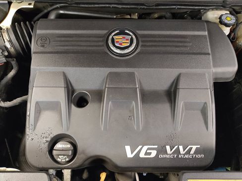 Used 2015 Cadillac SRX Luxury image 30