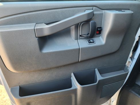 New 2025 Chevrolet Express 3500 w/ Power Convenience Package image 20