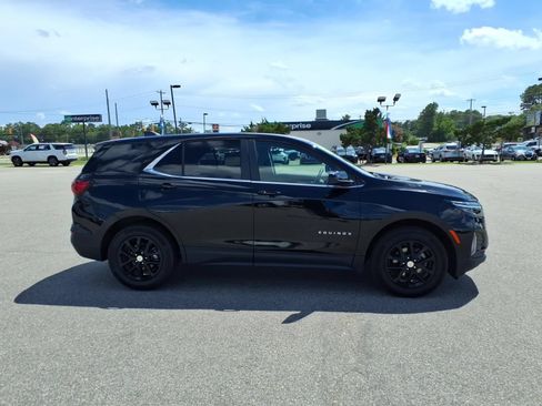 Used 2024 Chevrolet Equinox LT FWD image 6