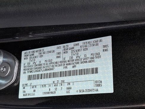 Certified 2020 Ford Escape SE image 28