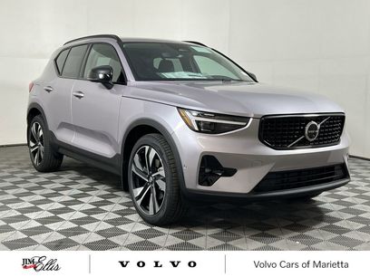 New 2026 Volvo XC40 B4 Plus w/ Climate Package