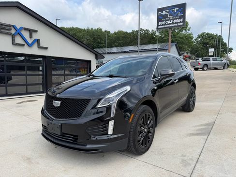 Used 2022 Cadillac XT5 Luxury w/ LPO, ONYX Package FWD image 5