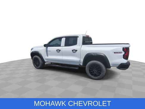 Certified 2023 Chevrolet Colorado Trail Boss w/ Advanced Trailering Package AWD/4WD image 6
