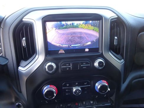 Certified 2021 GMC Sierra 1500 SLE RWD image 32