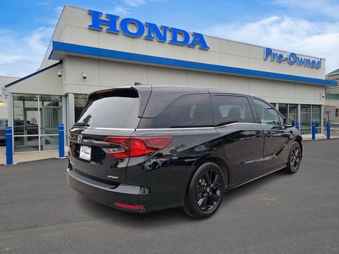 Certified 2023 Honda Odyssey Sport image 4