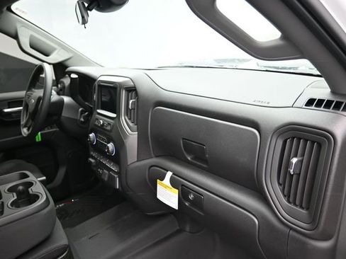 New 2026 Chevrolet Silverado 1500 Custom Trail Boss w/ LPO, Dark Essentials Package AWD/4WD image 31