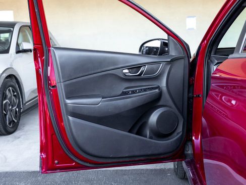 Used 2022 Hyundai Kona N Line image 13