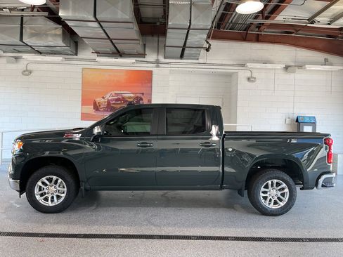 New 2026 Chevrolet Silverado 1500 LT w/ Z71 Off-Road Package image 4