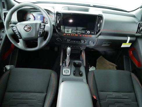 New 2026 Nissan Frontier PRO-4X w/ Tow Package AWD/4WD image 18
