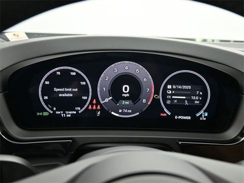 New 2025 Porsche Cayenne E-Hybrid image 8
