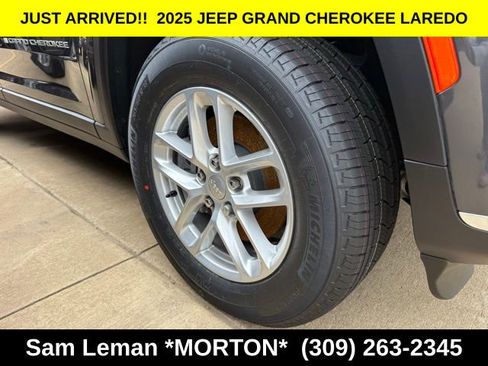 New 2025 Jeep Grand Cherokee L Laredo w/ Luxury Tech Group I image 5