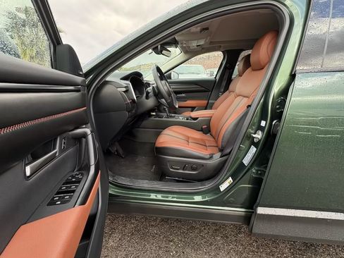 Used 2025 MAZDA CX-50 AWD 2.5 Turbo w/ Premium Pkg image 9