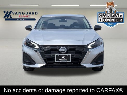 Used 2025 Nissan Altima 2.5 SV FWD image 2