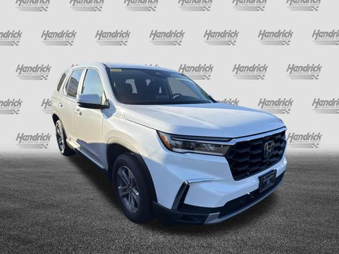 Used 2025 Honda Pilot EX-L image 2