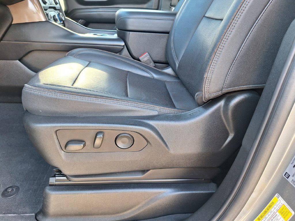 Used 2023 Chevrolet Tahoe High Country RWD image 35