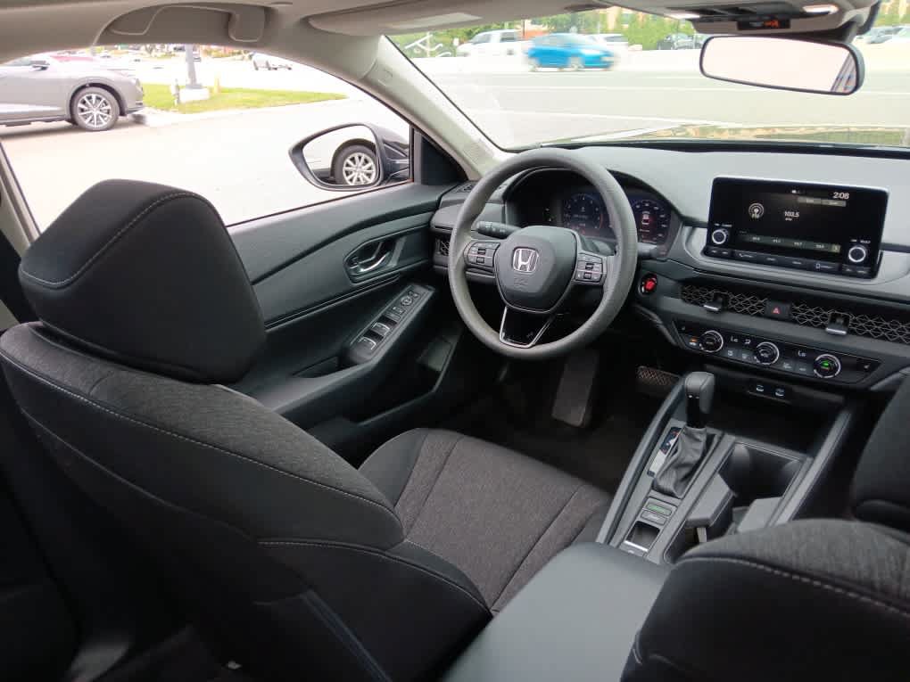 Used 2023 Honda Accord EX image 19