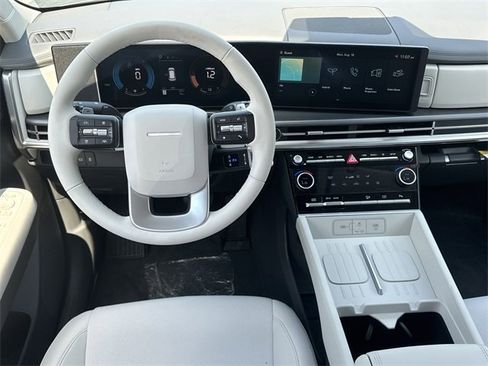 New 2026 Hyundai Santa Fe SE image 16
