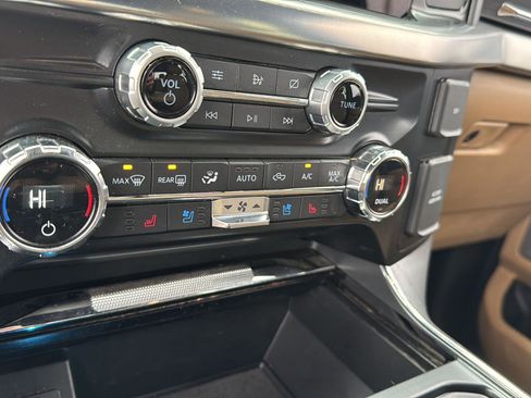 Used 2021 Ford F150 Lariat image 24