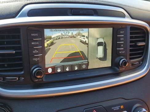 Used 2019 Kia Sorento SX AWD/4WD image 19