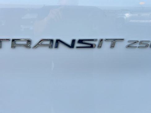 Used 2021 Ford Transit 250 Low Roof RWD image 33