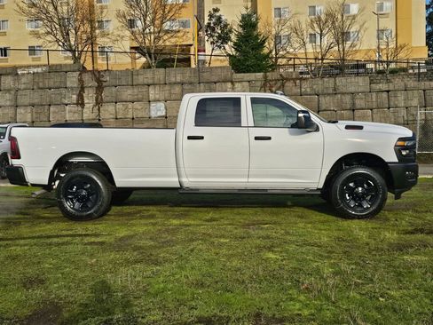 New 2026 RAM 3500 Tradesman image 9