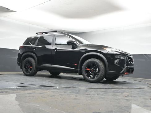 New 2026 Nissan Rogue Rock Creek image 32