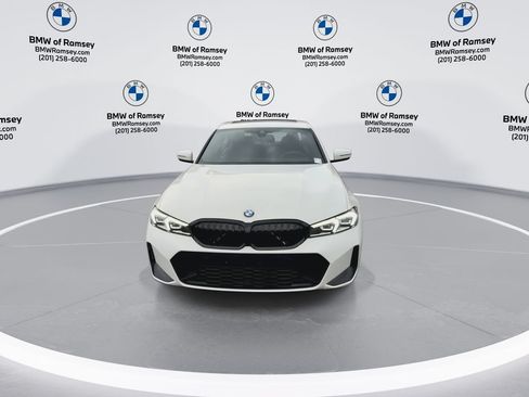 Used 2023 BMW 330i xDrive Sedan w/ M Sport Package AWD/4WD image 3