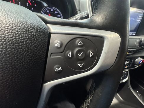 Used 2024 GMC Terrain SLT AWD/4WD image 30