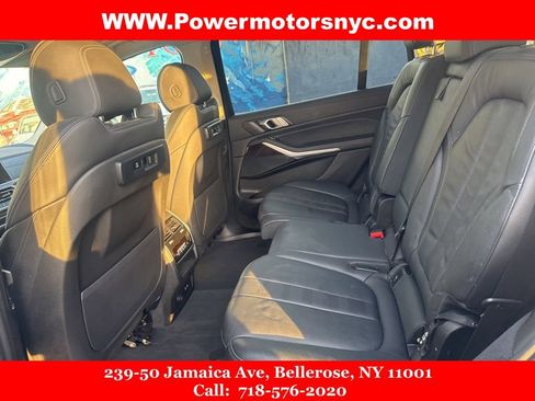 Used 2021 BMW X7 xDrive40i w/ Parking Assistance Package image 29