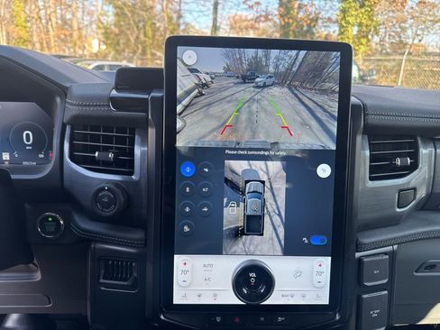 Used 2025 Ford F150 Lightning Flash image 18