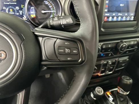 Used 2023 Jeep Wrangler Unlimited w/ Cold Weather Group image 16