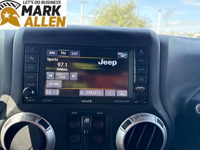 Used 2016 Jeep Wrangler Unlimited Rubicon AWD/4WD image 9