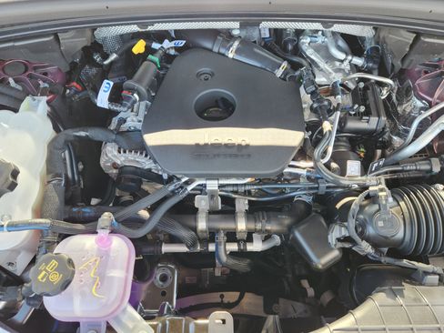 New 2026 Jeep Grand Cherokee Altitude RWD image 21