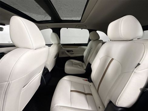 Certified 2025 MAZDA CX-90 3.3 Turbo w/ Premium Plus Pkg image 33