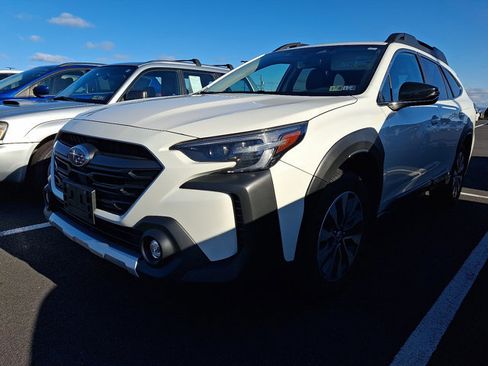 Certified 2023 Subaru Outback Limited image 3