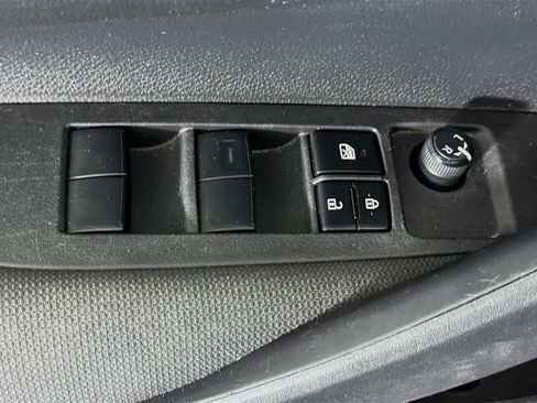 Used 2024 Toyota Corolla LE FWD image 23