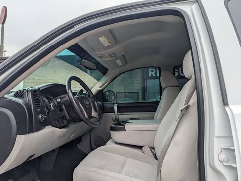 Used 2008 Chevrolet Silverado 2500 LT w/ 1LT Convenience Package image 11