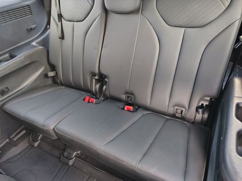 Used 2024 Hyundai Palisade SEL FWD image 32