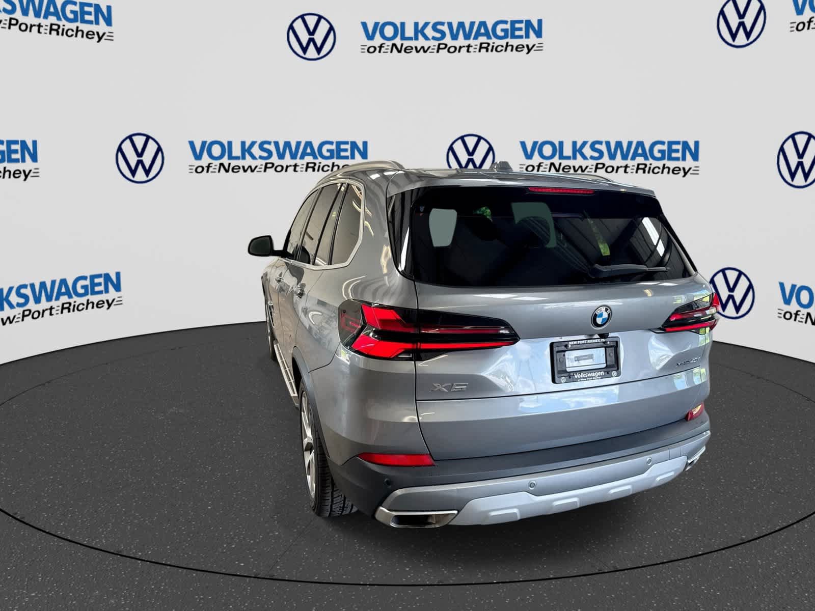 Used 2024 BMW X5 xDrive40i AWD/4WD image 12